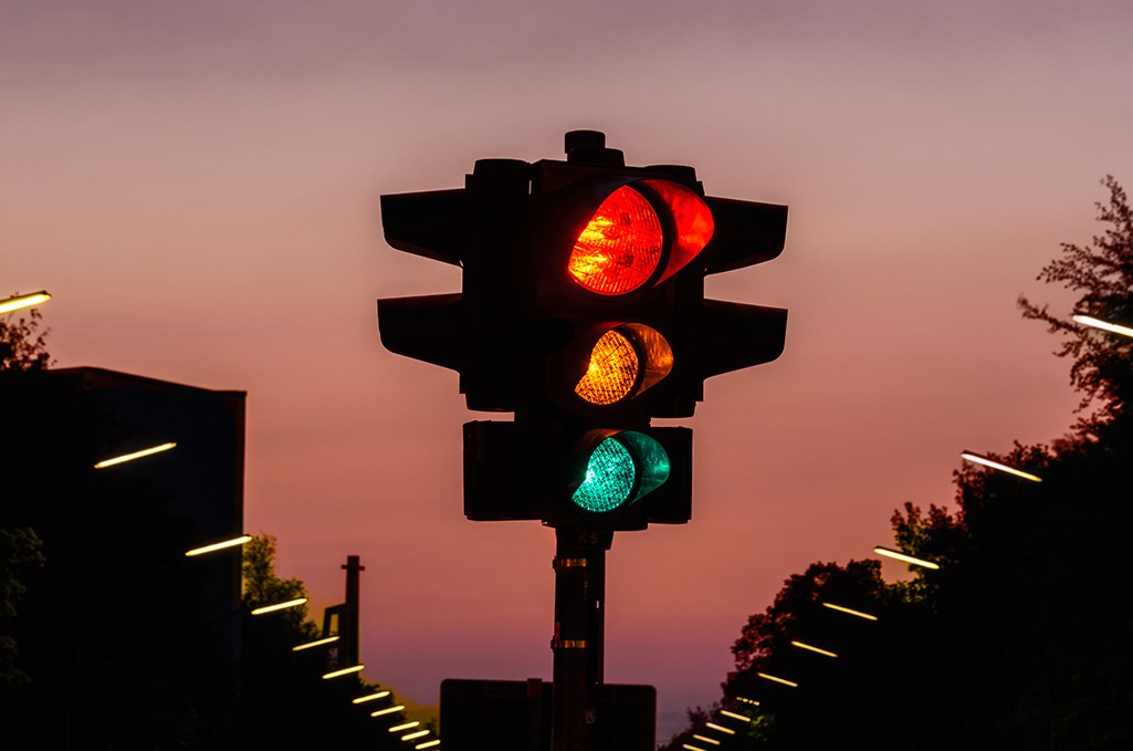 1506073062-trafficlight-inline